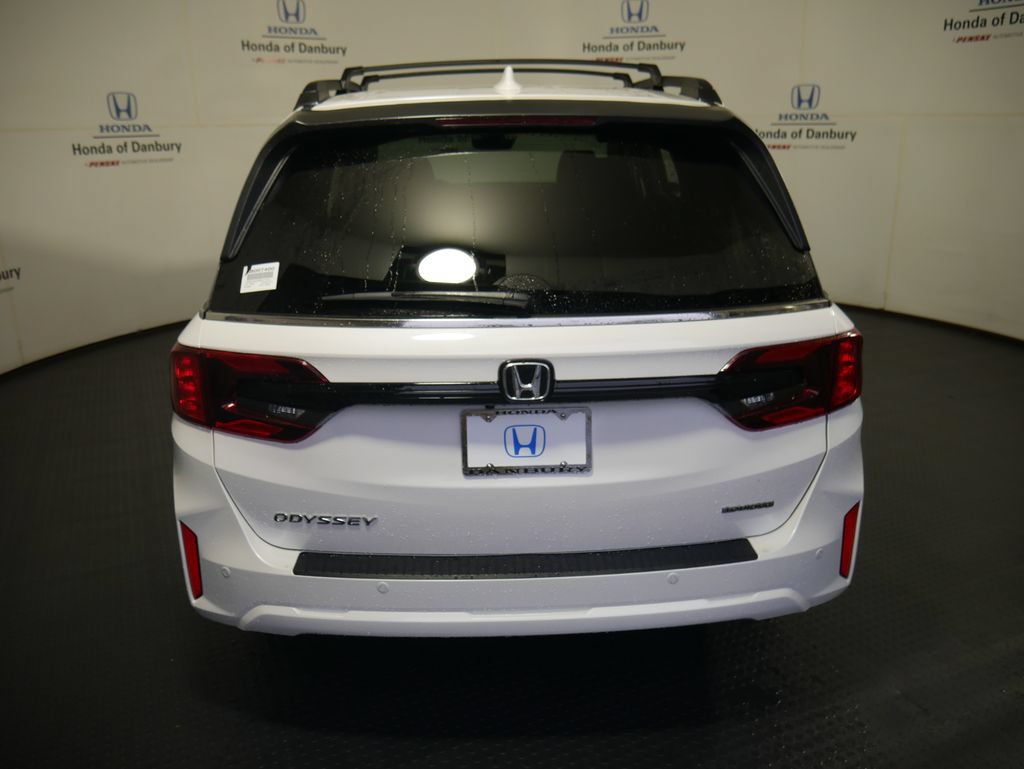 New 2027 Honda Odyssey Touring image 5