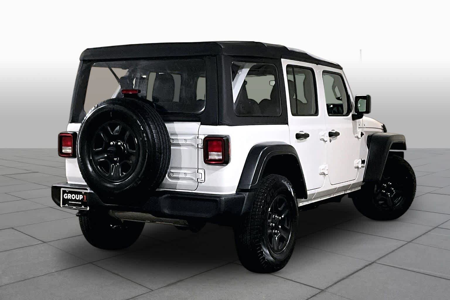 Used 2022 Jeep Wrangler Unlimited Sport AWD/4WD image 12