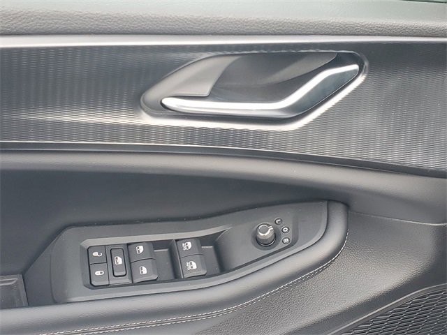 New 2025 Jeep Grand Cherokee L Altitude image 18