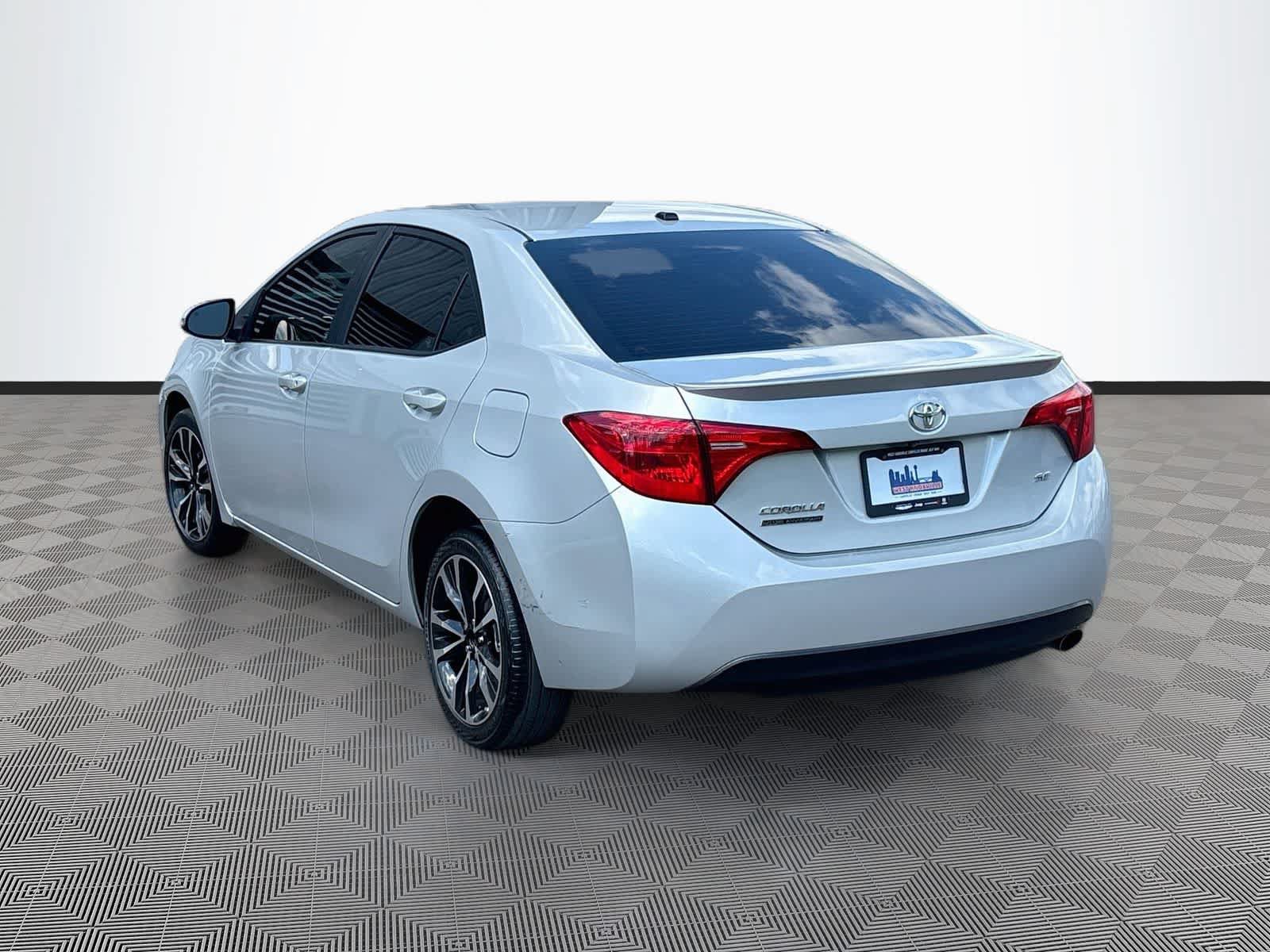 Used 2017 Toyota Corolla SE 50th Anniversary FWD image 7