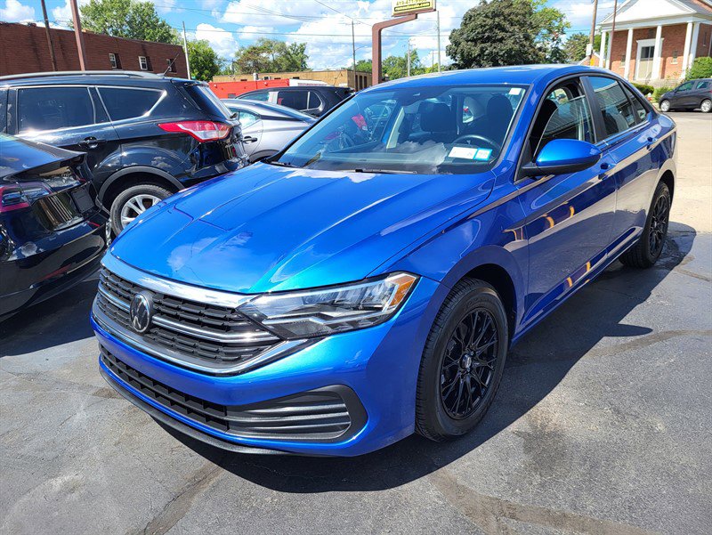 Used 2024 Volkswagen Jetta S image 3