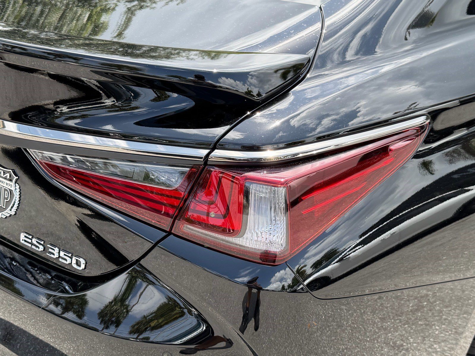 Used 2023 Lexus ES 350 F Sport w/ Accessory Package (Z2) FWD image 45