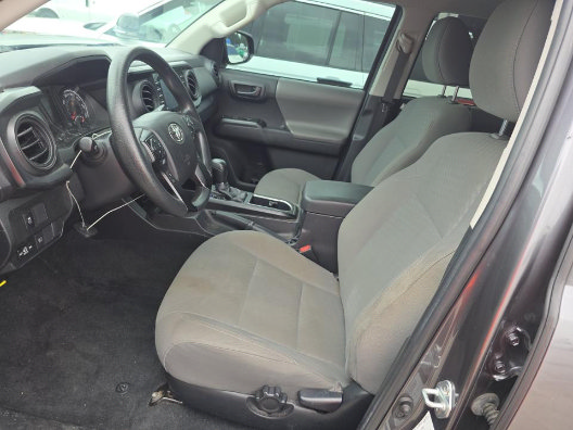 Used 2022 Toyota Tacoma SR w/ SR Convenience Package RWD image 4