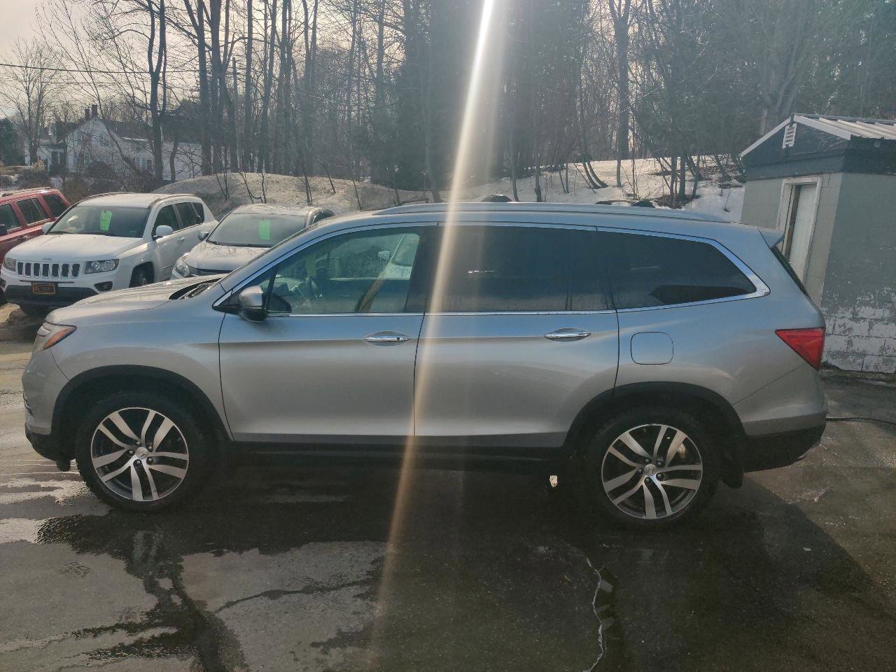Used 2016 Honda Pilot Touring image 3