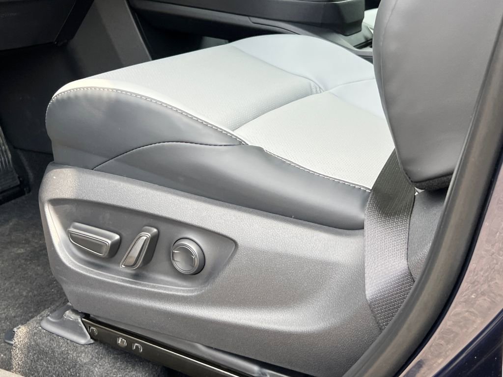 New 2026 Subaru Solterra Premium image 27