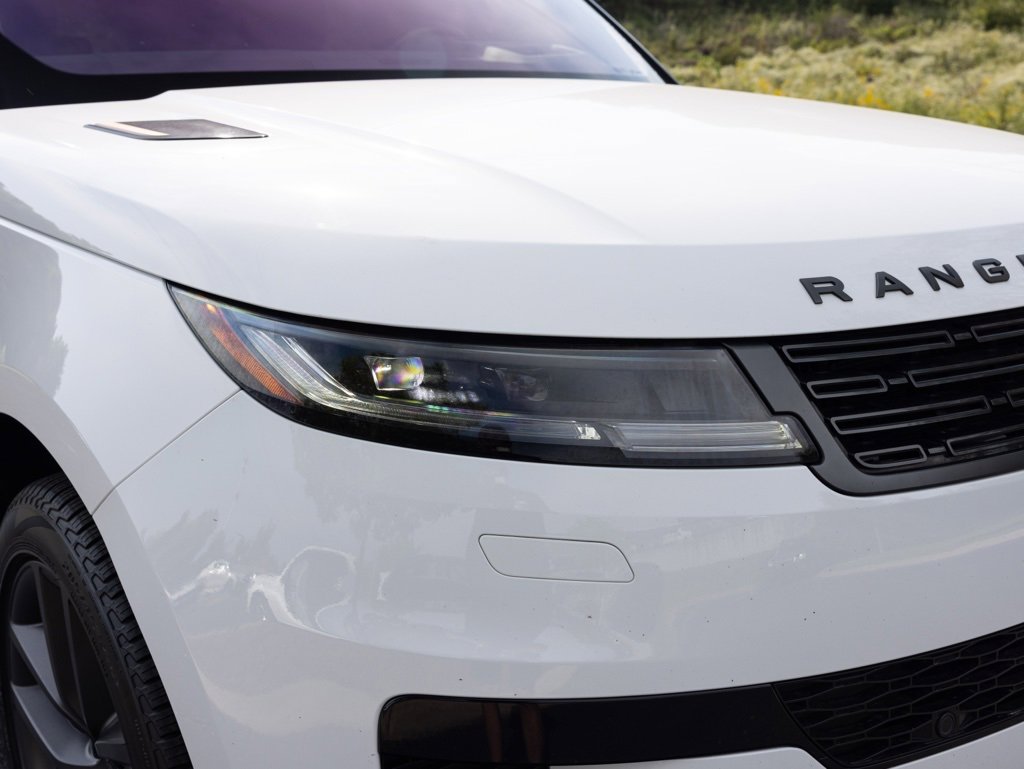 Used 2023 Land Rover Range Rover Sport SE Dynamic image 15