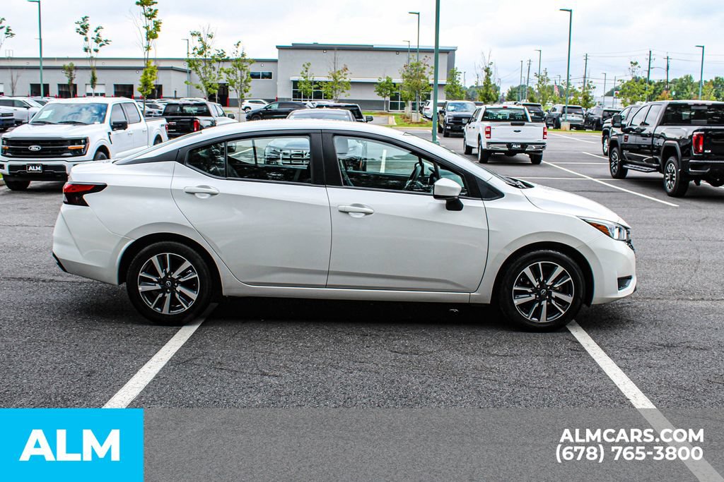 Used 2024 Nissan Versa SV FWD image 8