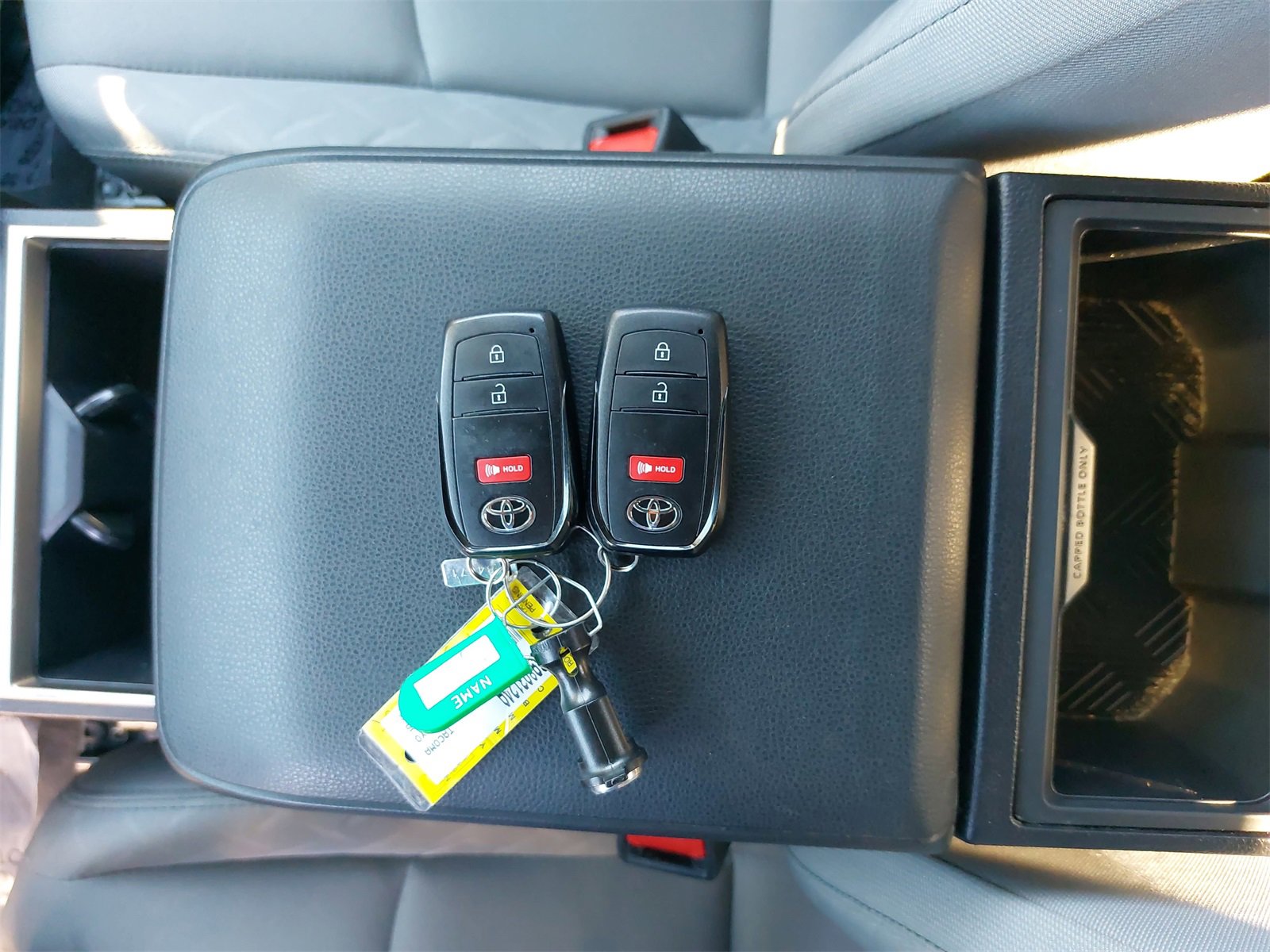 Used 2025 Toyota Tacoma SR5 image 36