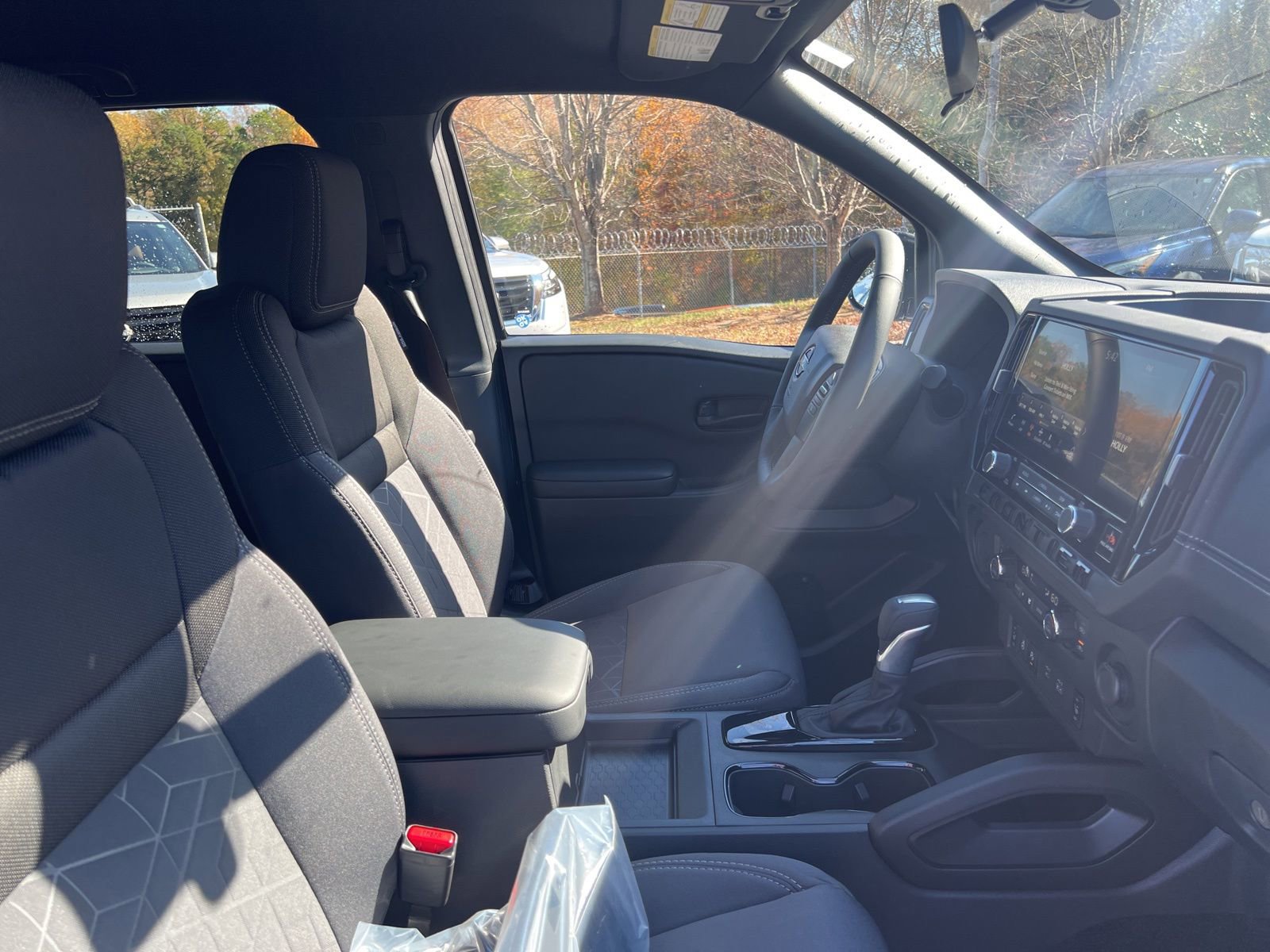 New 2026 Nissan Frontier SV w/ SV Convenience Package image 11