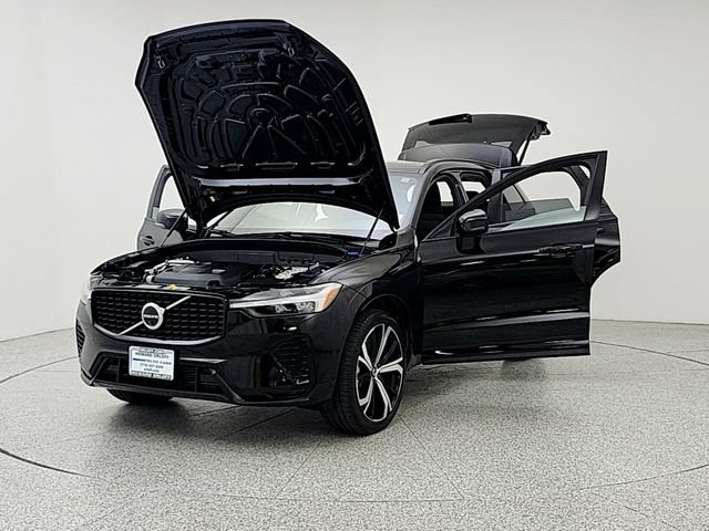Used 2024 Volvo XC60 T8 Ultimate w/ Protection Package Premier AWD/4WD image 9