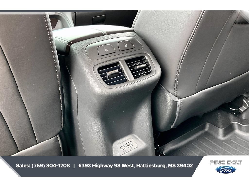 Used 2023 Buick Envision Avenir FWD image 24