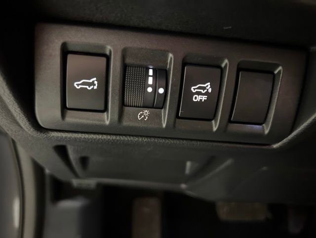 Used 2025 Subaru Outback Premium AWD/4WD image 43