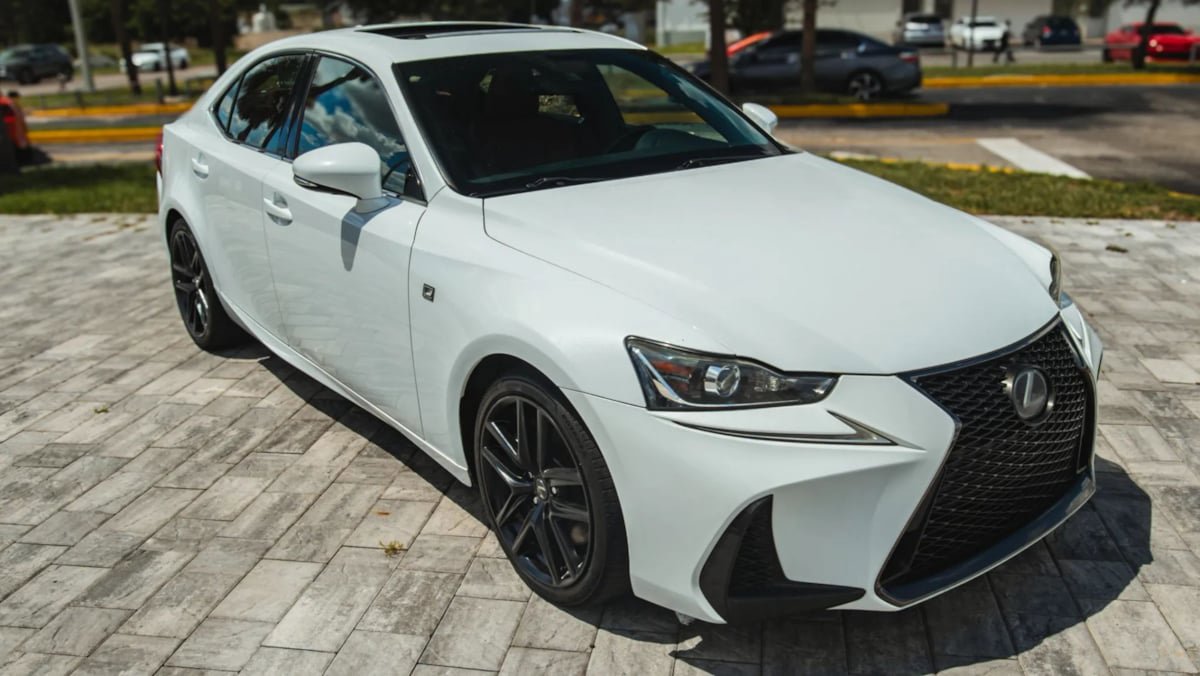 Used 2017 Lexus IS 200t F Sport RWD image 5