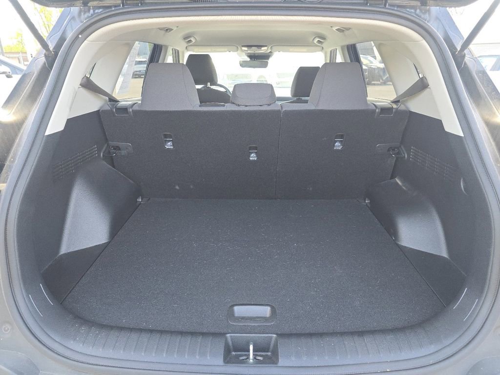 Used 2024 Kia Seltos LX AWD/4WD image 16