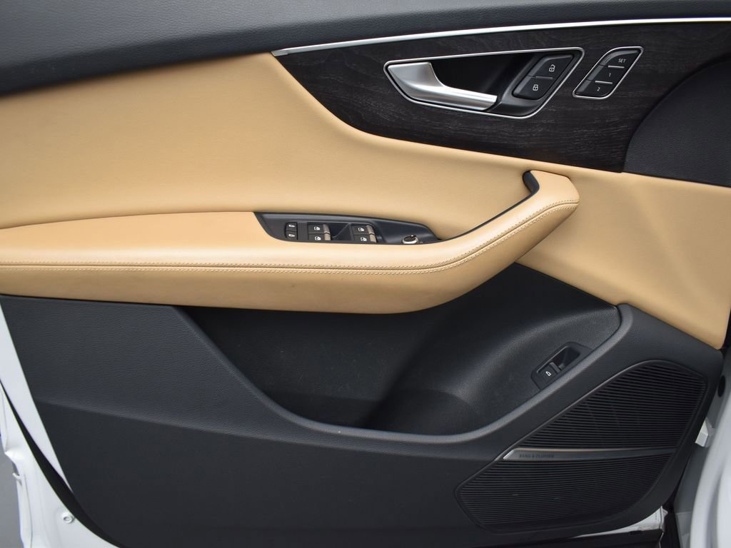 Used 2021 Audi Q7 3.0T Premium Plus w/ Executive Package image 11