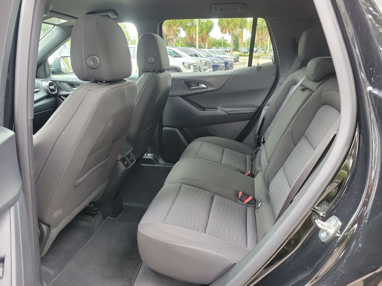 Used 2026 Chevrolet Equinox LT FWD image 9