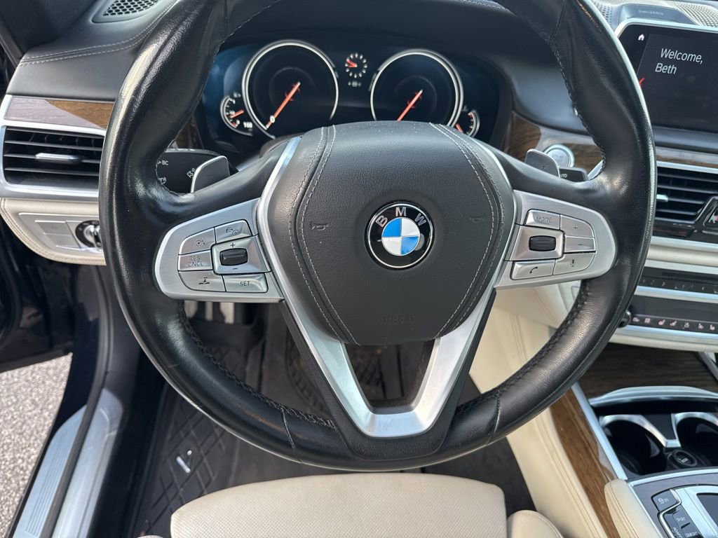 Used 2018 BMW 750i xDrive AWD/4WD image 14