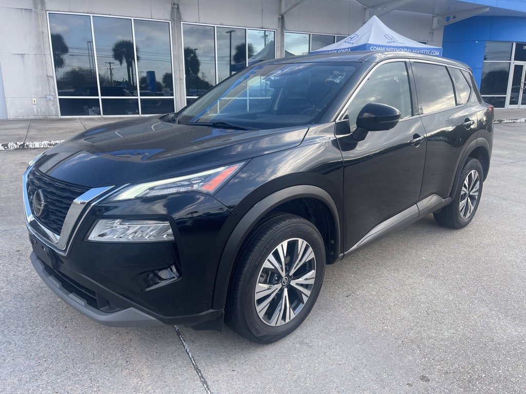 Used 2021 Nissan Rogue SV image 1