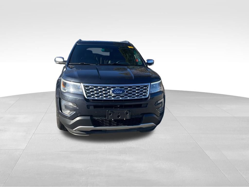 Used 2017 Ford Explorer Platinum image 9