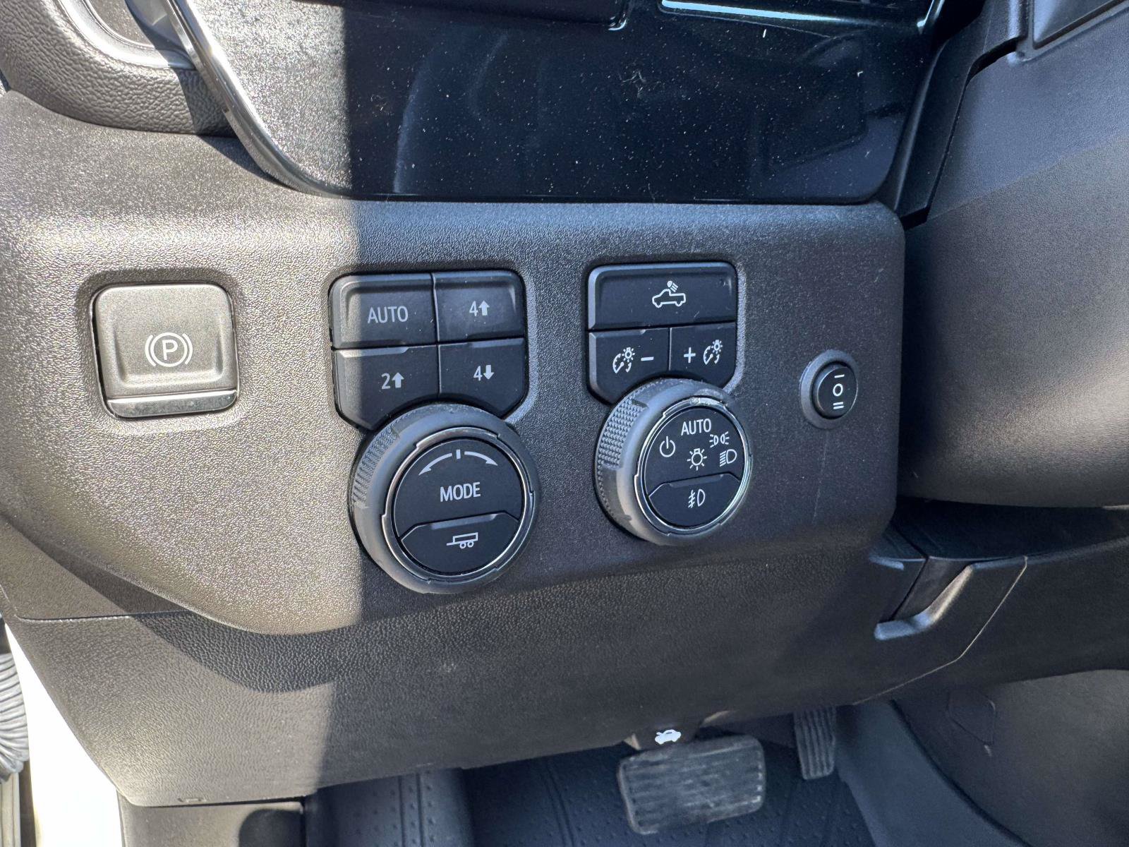 Used 2024 Chevrolet Silverado 1500 RST w/ Max Trailering Package AWD/4WD image 28