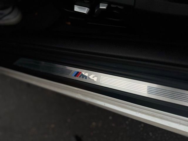 Used 2019 BMW M4 Convertible w/ Competition Package image 17