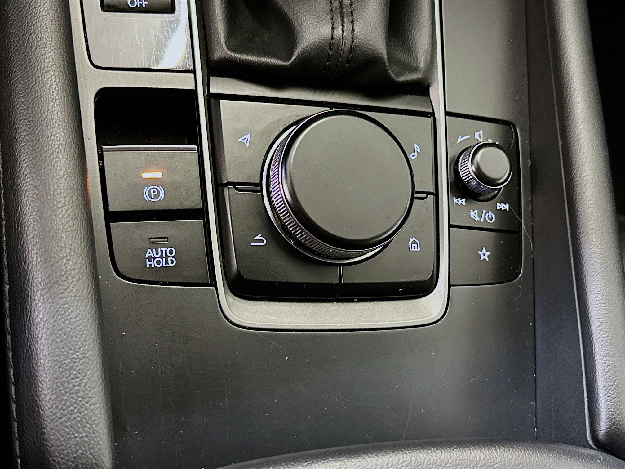 Used 2023 MAZDA MAZDA3 s image 26