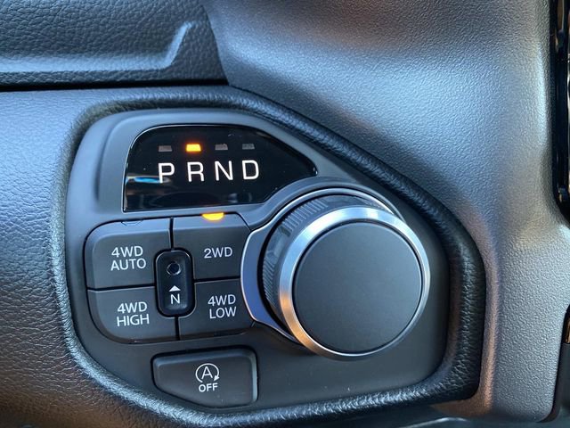 New 2026 RAM 1500 4x4 Crew Cab image 12