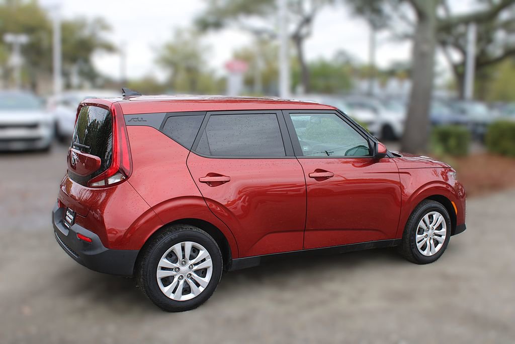 Certified 2021 Kia Soul LX image 6