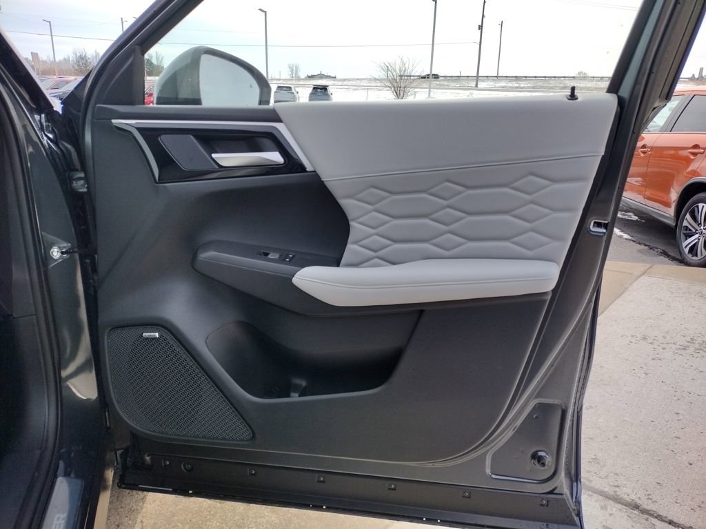 New 2026 Mitsubishi Outlander SEL image 34