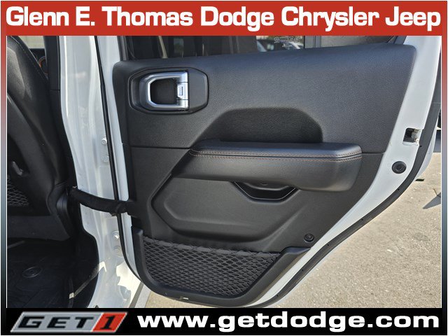 Used 2022 Jeep Gladiator Mojave w/ Trailer Tow Package AWD/4WD image 31