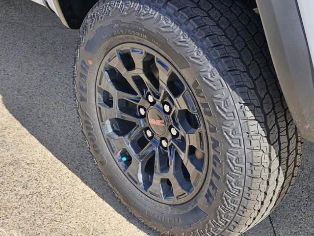 New 2026 GMC Canyon Elevation w/ Convenience Package image 11