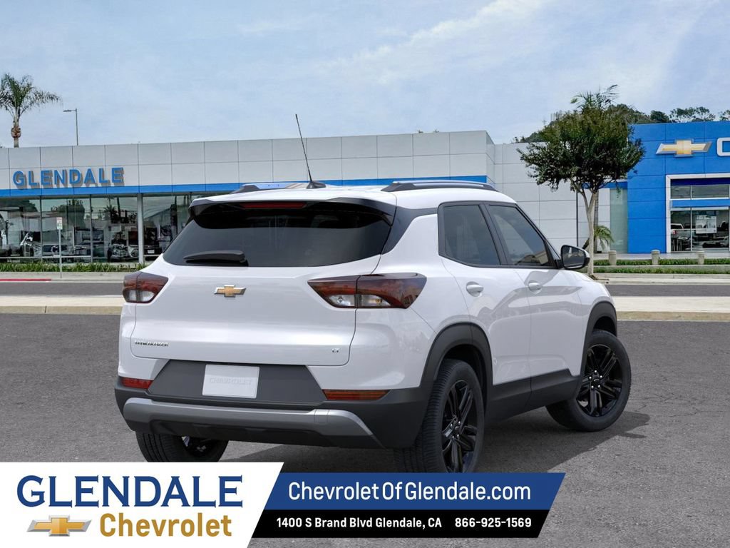 New 2026 Chevrolet TrailBlazer LT w/ Midnight Edition FWD image 4