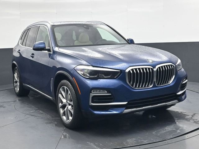 Used 2021 BMW X5 sDrive40i w/ Premium Package image 2