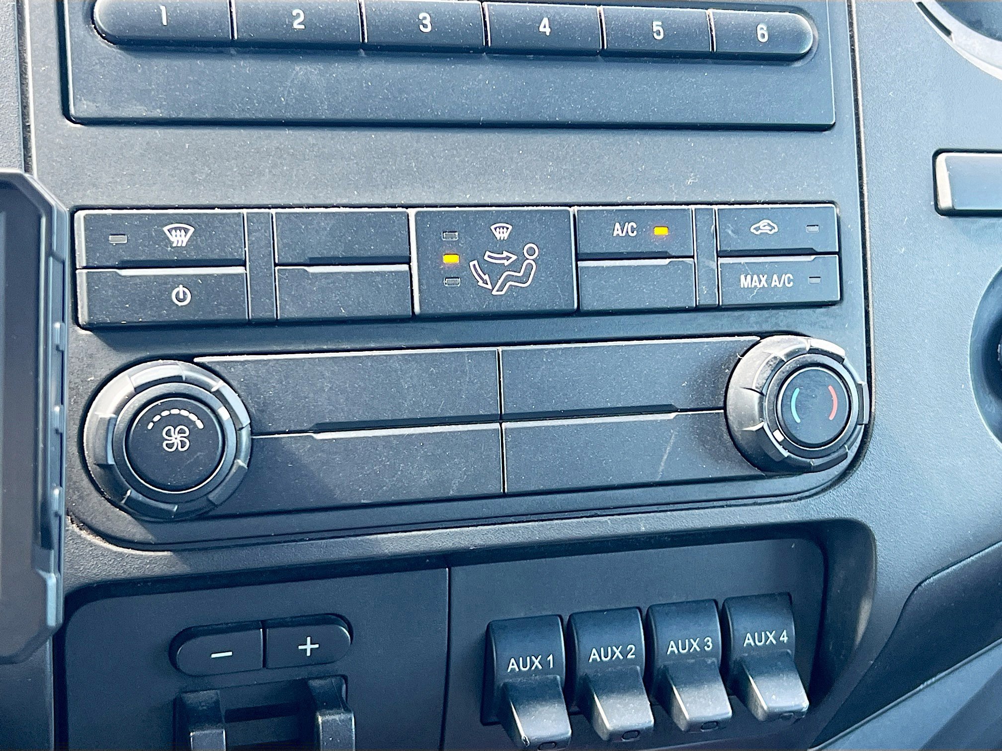 Used 2015 Ford F450 XL w/ Snow Plow Prep Package image 24