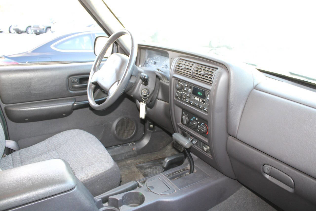 Used 2001 Jeep Cherokee Sport image 12