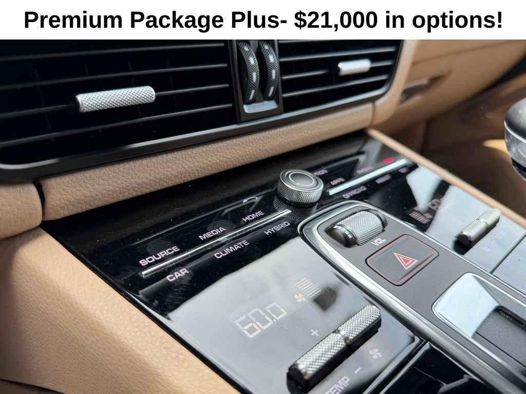 Used 2020 Porsche Cayenne E-Hybrid w/ Premium Plus Package AWD/4WD image 54