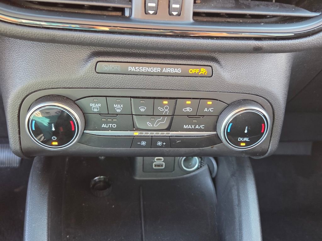 Used 2025 Ford Escape ST-Line image 19