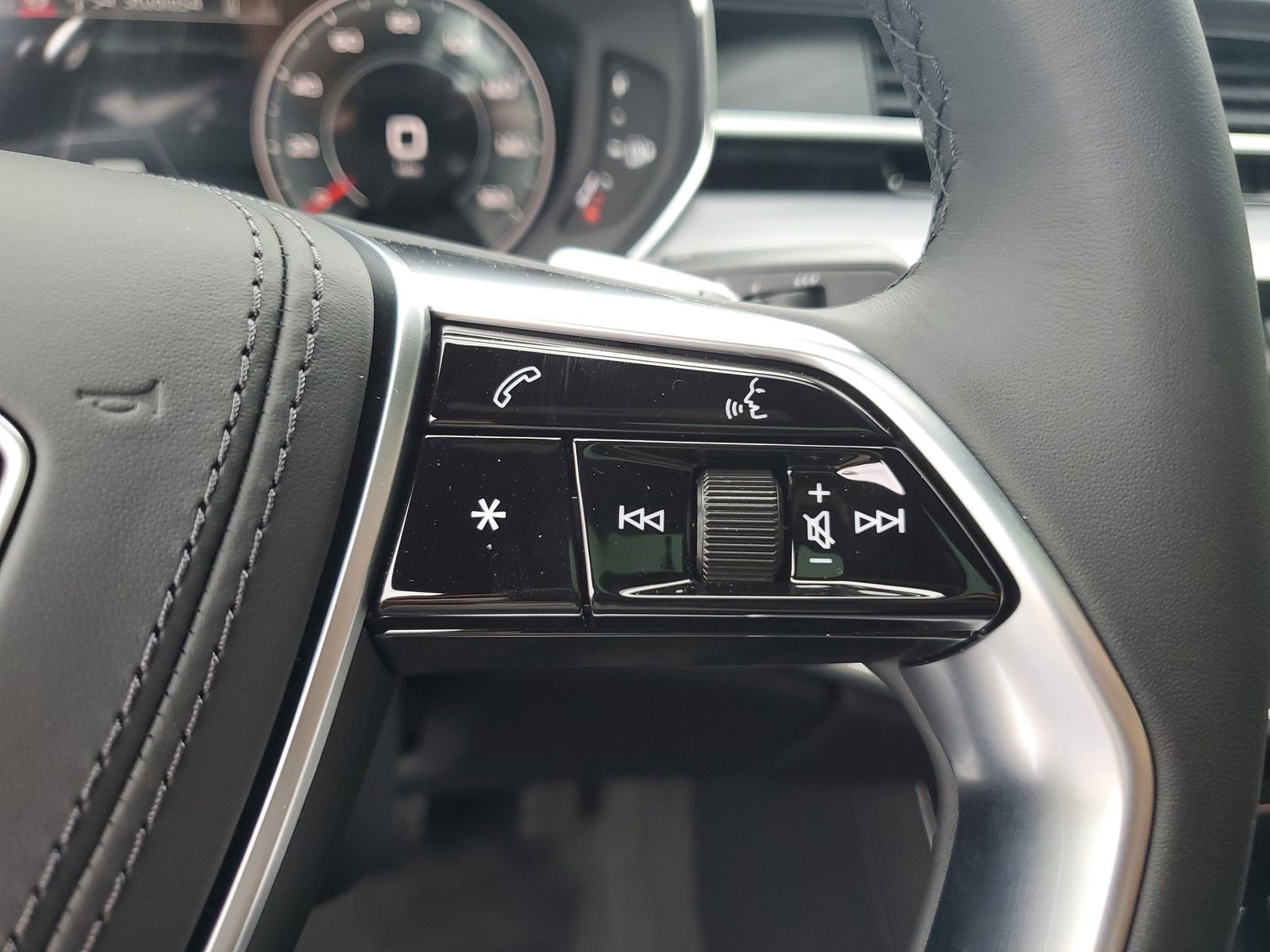 New 2026 Audi A8 L 3.0T AWD/4WD image 33