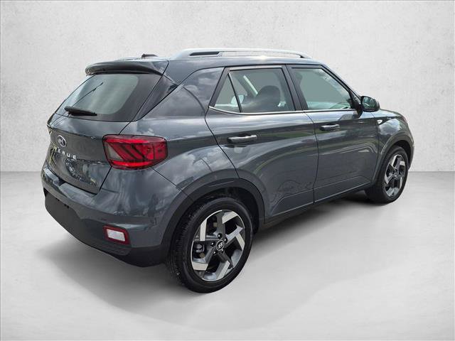 New 2026 Hyundai Venue SEL FWD image 4