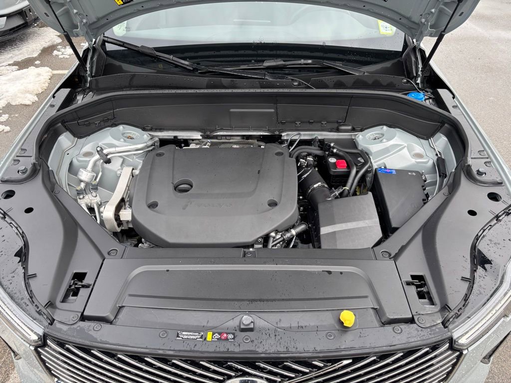Certified 2026 Volvo XC90 B6 Plus w/ Protection Package Premier image 30