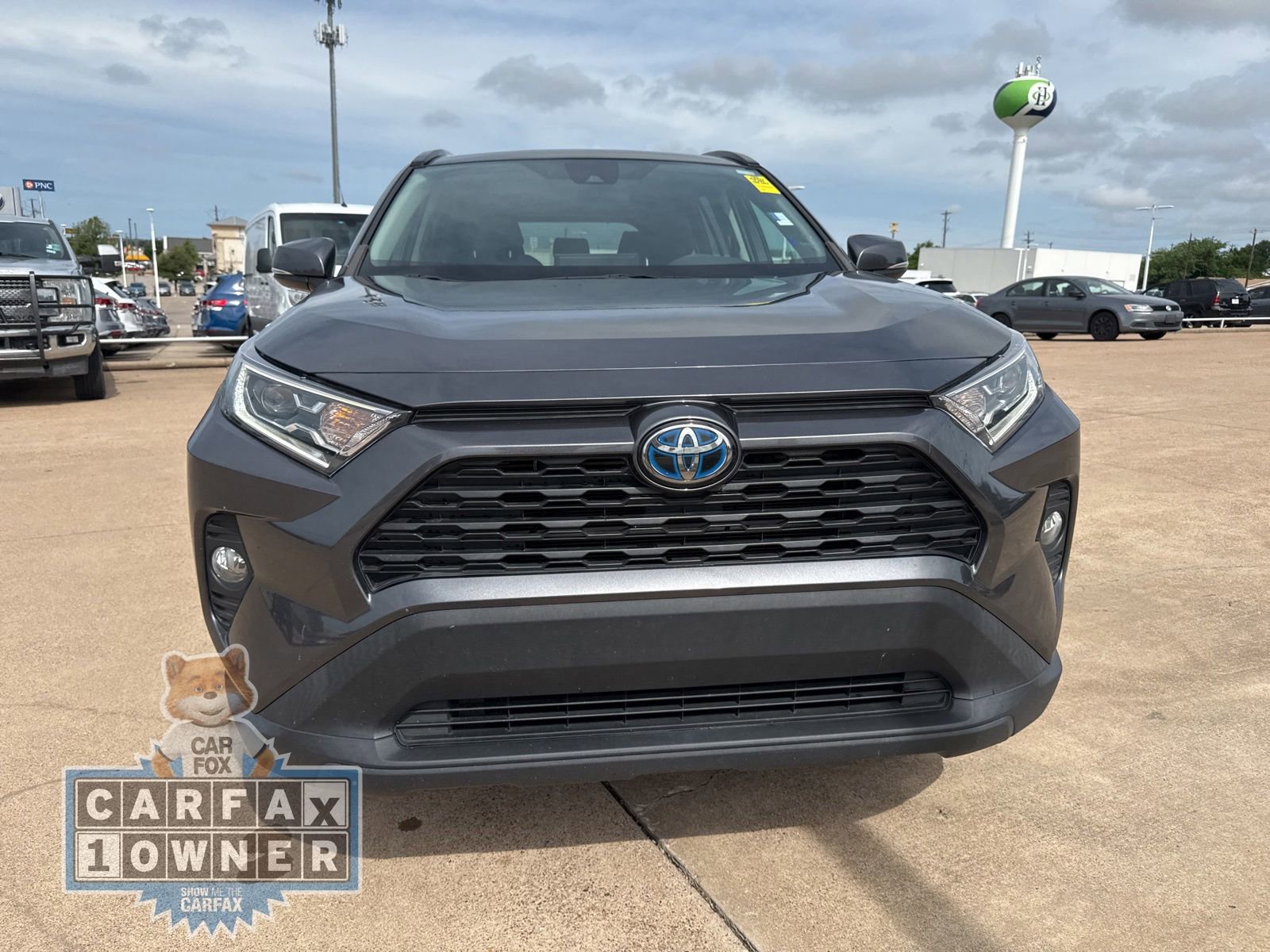 Used 2021 Toyota RAV4 XLE w/ Convenience Package AWD/4WD image 2