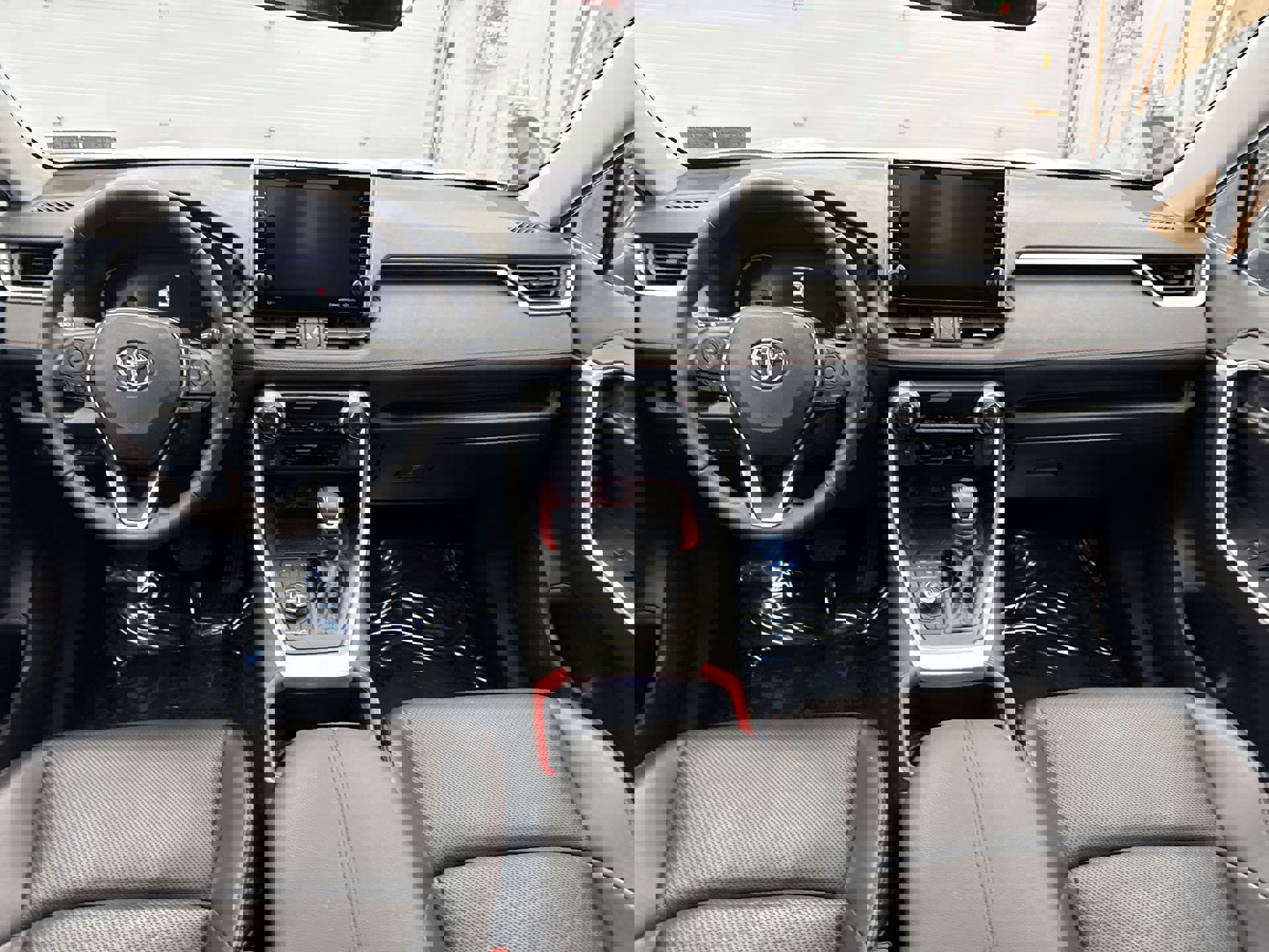 Used 2022 Toyota RAV4 TRD Off-Road image 14