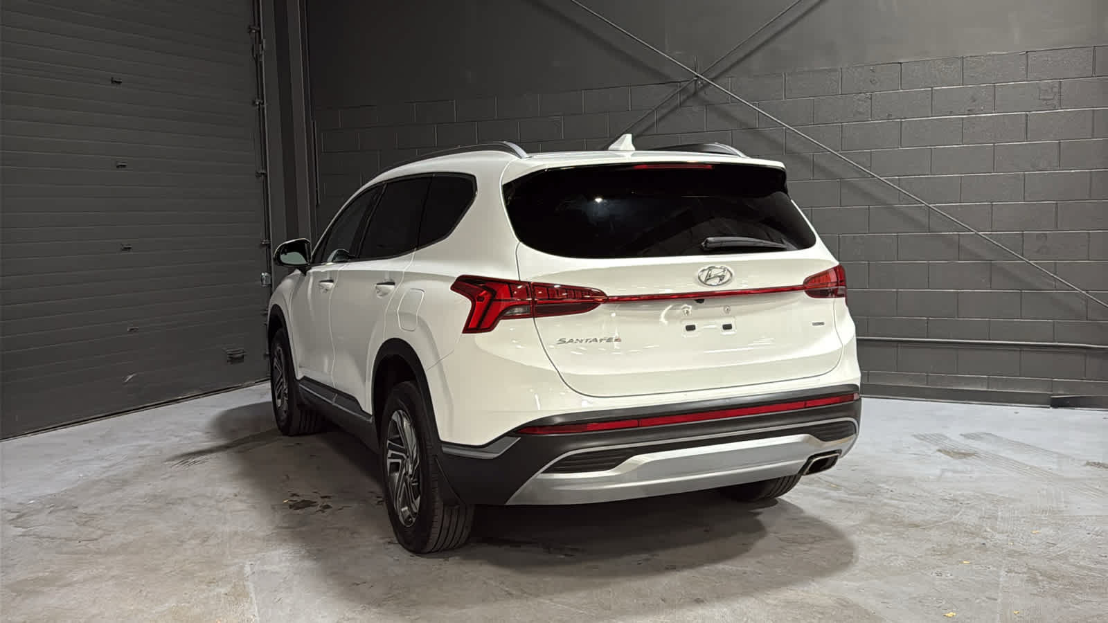 Used 2023 Hyundai Santa Fe SEL w/ Premium Package AWD/4WD image 6