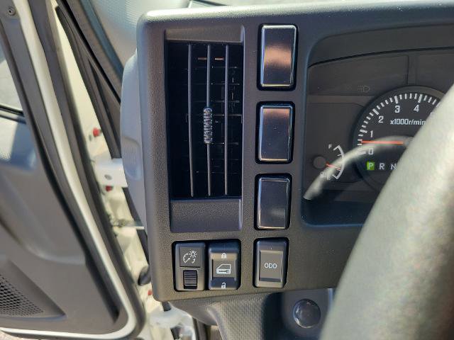 New 2025 Chevrolet Low Cab Forward RWD image 17