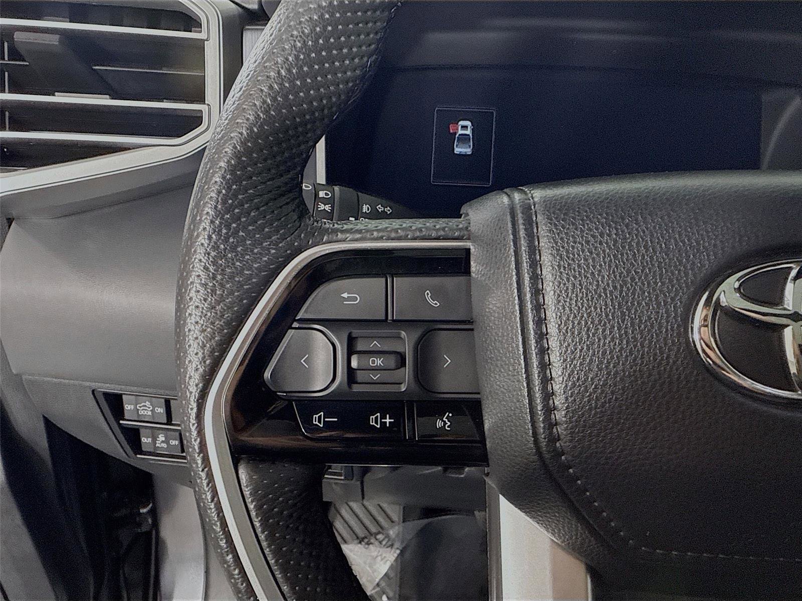 Used 2024 Toyota Tundra Platinum AWD/4WD image 15