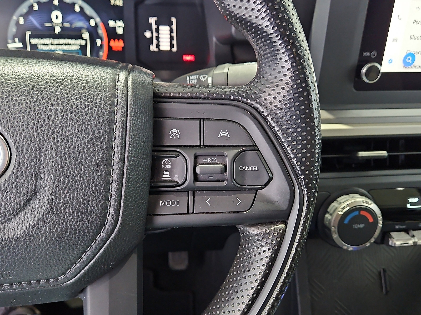 Used 2024 Toyota Tacoma SR5 AWD/4WD image 17