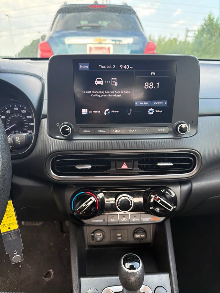 Used 2023 Hyundai Kona SE FWD image 17