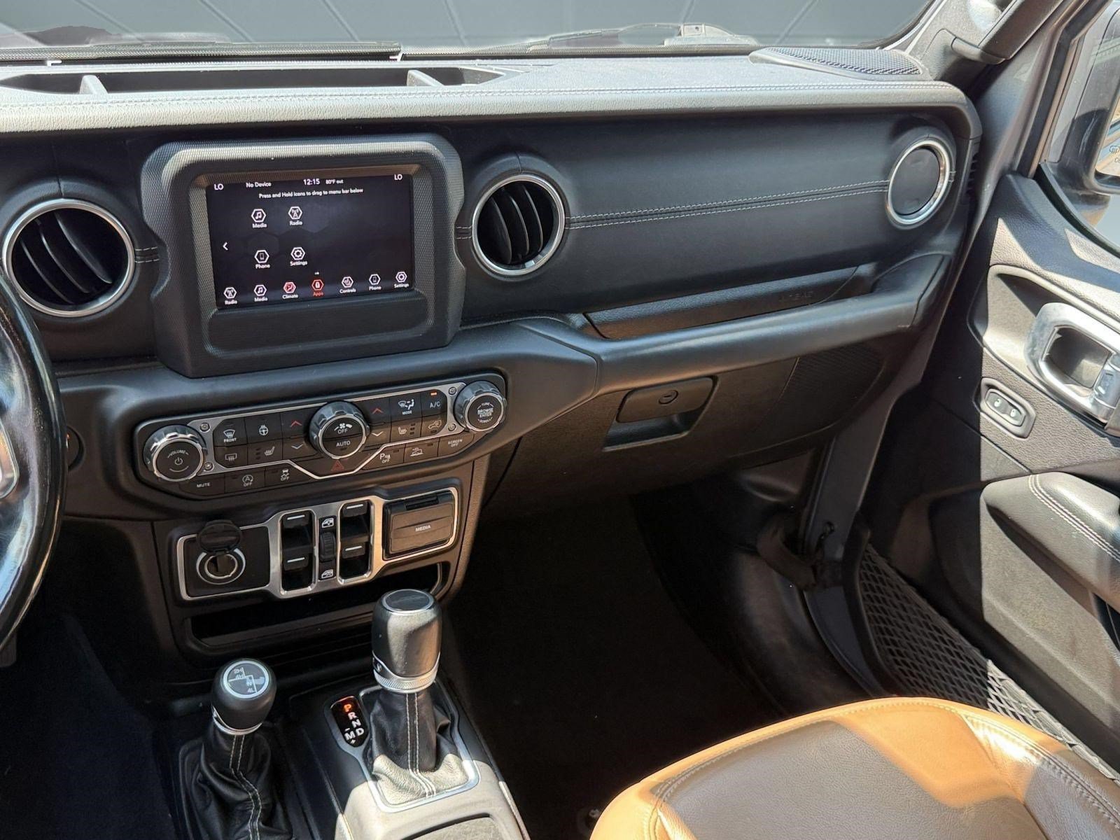 Used 2020 Jeep Gladiator Overland w/ Safety Group AWD/4WD image 27