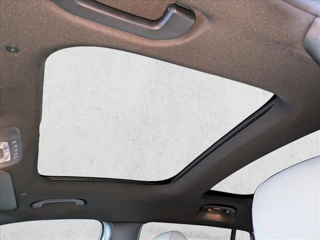 Certified 2025 Mercedes-Benz GLB 250 4MATIC image 15