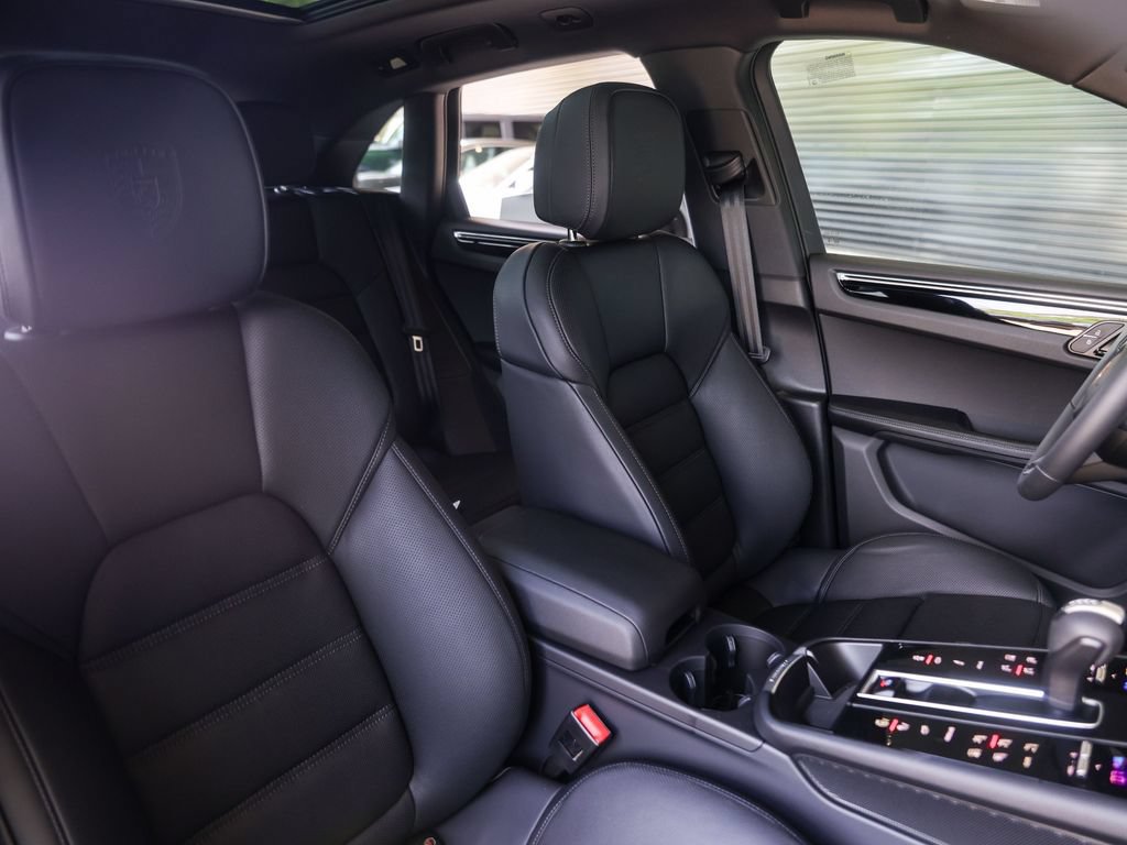 New 2026 Porsche Macan S AWD/4WD image 39